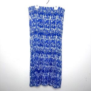 Allison Daley blue and white pattern skirt